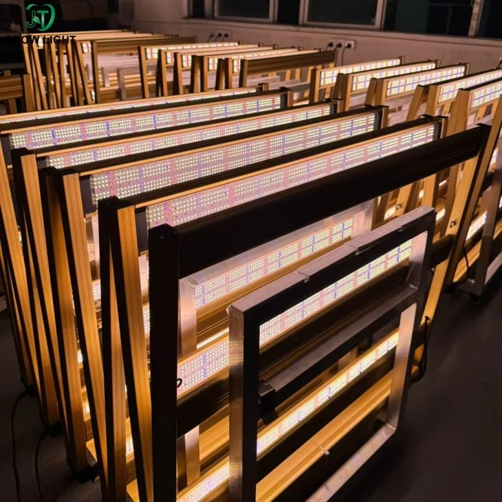 Wide-panel LED grow lamps